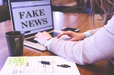 Social media: 2023 l’anno delle fake news e dei deepfake