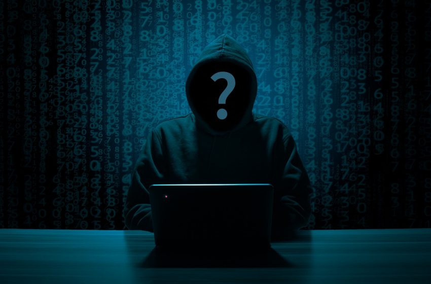 Come proteggere email, app e social da attacchi hacker?