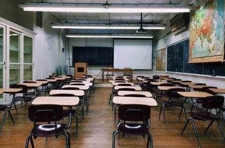 Ricorsi contro le bocciature: malessere comunicativo scuola famiglie