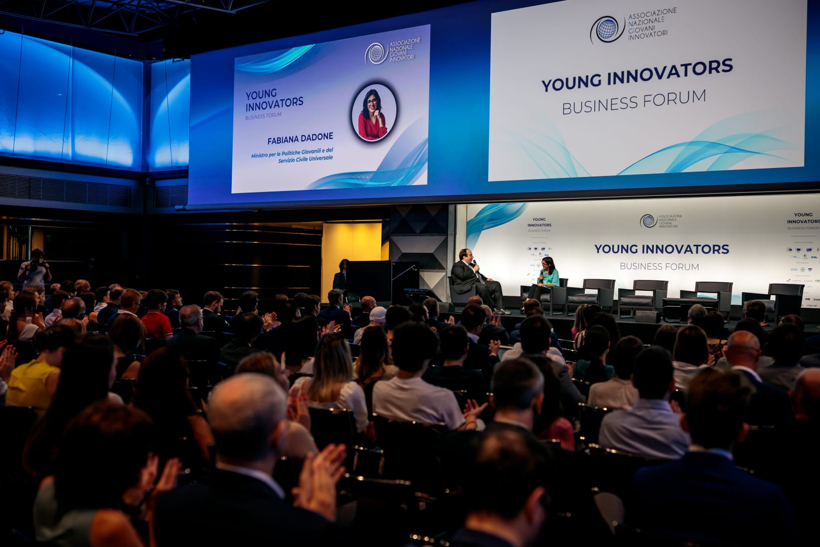 Young Innovators Business Forum: siglato l’accordo per la rinascita del Paese