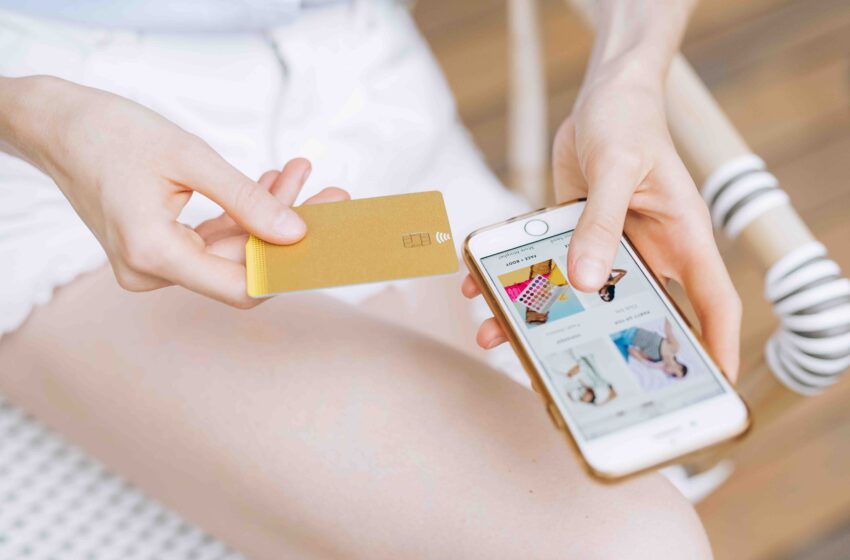 Compra ora, paga dopo: l’87% degli italiani non ha mai usato questo servizio per acquisti online