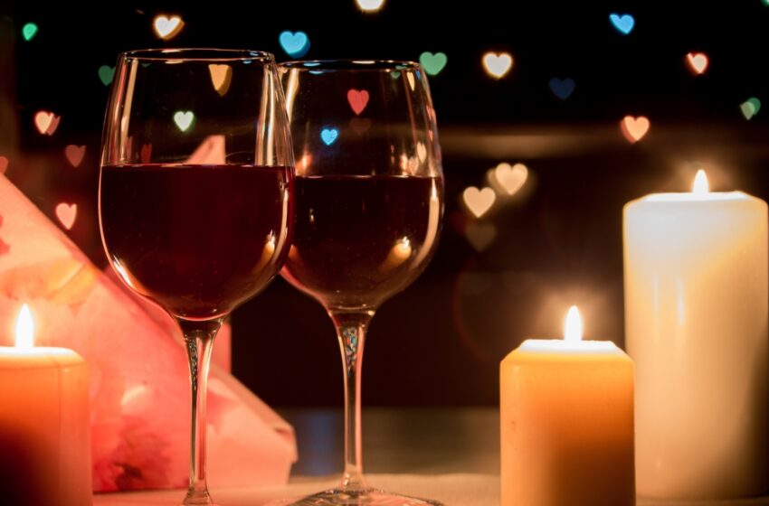 San Valentino: quest’anno gli italiani preferiscono l’intimità della cena a domicilio
