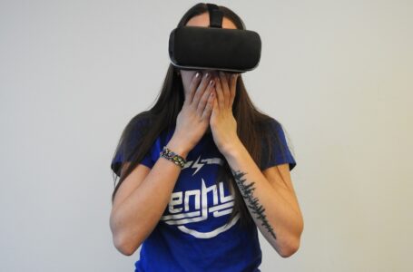 Neuroscienze: utilizzare la realtà virtuale immersiva per esaminare e ridurre i pregiudizi razziali